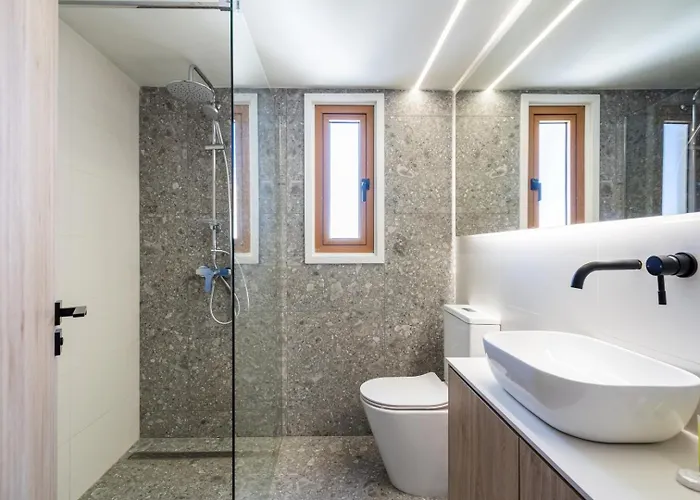 아파트 Stylish Central Apartment • City Views • Prime Location • Parking *