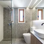 Apartamento Stylish Central Apartment • City Views • Prime Location • Parking *